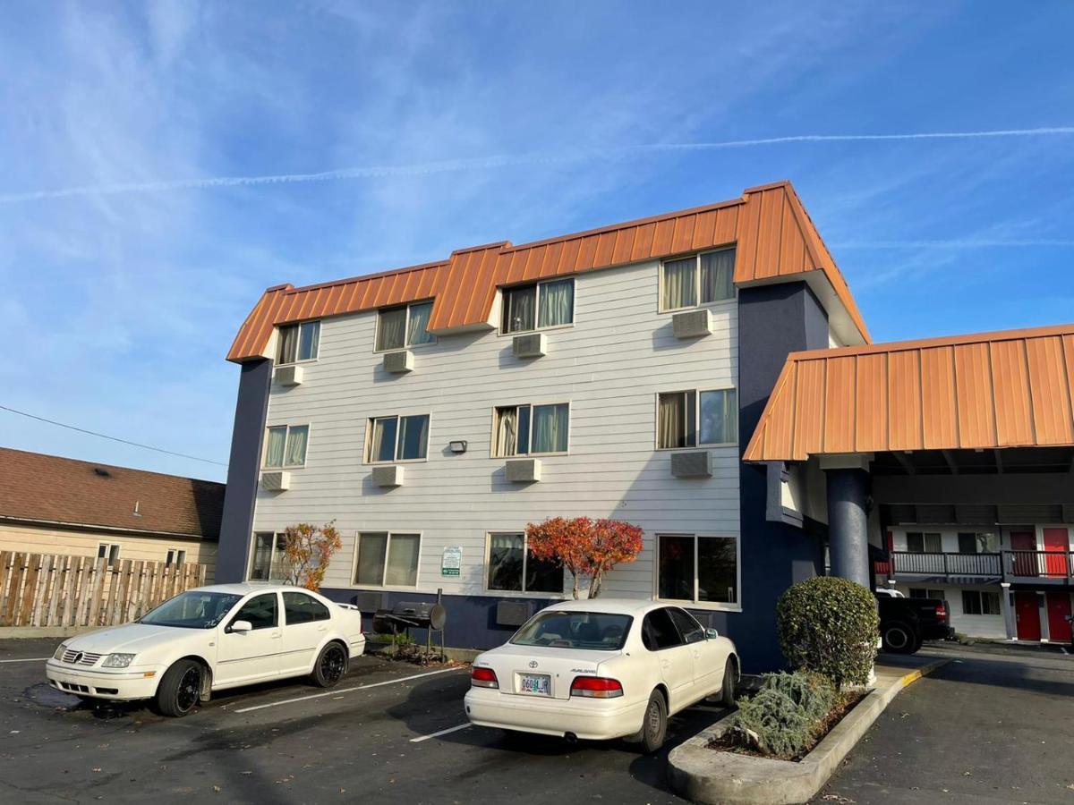 Portland Inn Екстериор снимка